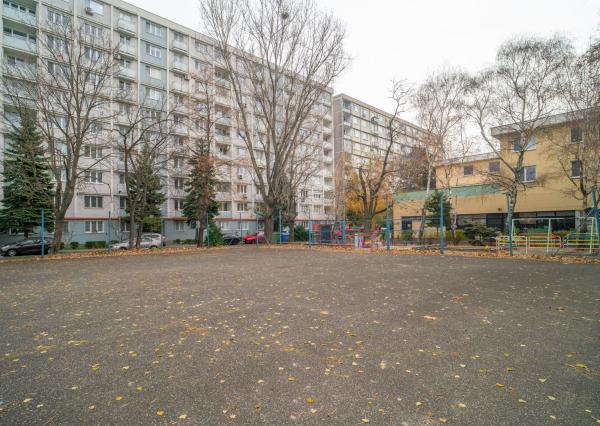 Na predaj 2-izbový byt s balkónom po kompletnej rekonštrukcii v Ružinove