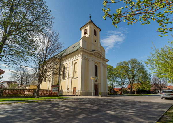 REZERVOVANÉ:Na predaj historický dom s potenciálom pre podnikanie v centre Dunajskej Lužnej