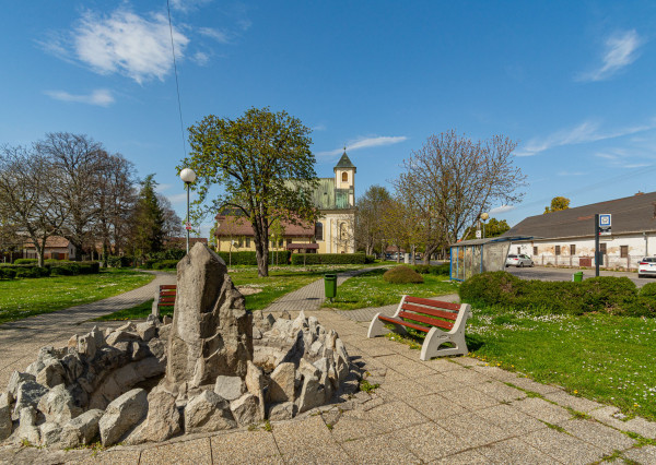 REZERVOVANÉ:Na predaj historický dom s potenciálom pre podnikanie v centre Dunajskej Lužnej