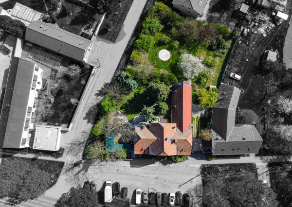 REZERVOVANÉ:Na predaj historický dom s potenciálom pre podnikanie v centre Dunajskej Lužnej