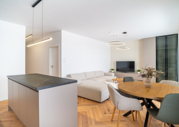 Na prenájom kompletne zariadený 2-izbový byt v Stupave