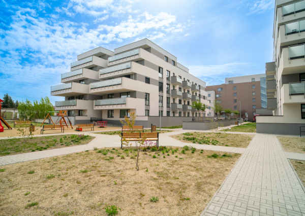 Na prenájom kompletne zariadený 2-izbový byt v Stupave