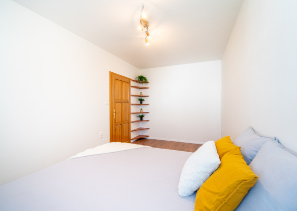 Na prenájom 2-izbový byt na Píniovej ulici v Bratislave