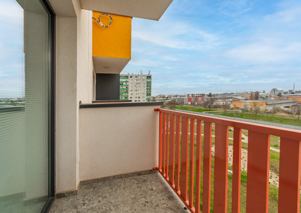 REZERVOVANÉ: Na prenájom 2-izbový byt s balkónom a garážovým státím v projekte MIKO, Trnava