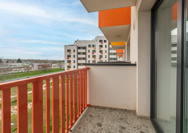 REZERVOVANÉ: Na prenájom 2-izbový byt s balkónom a garážovým státím v projekte MIKO, Trnava