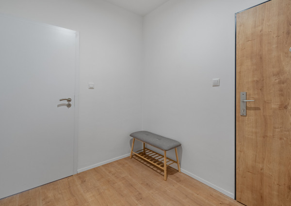 REZERVOVANÉ: Na prenájom 2-izbový byt s balkónom a garážovým státím v projekte MIKO, Trnava