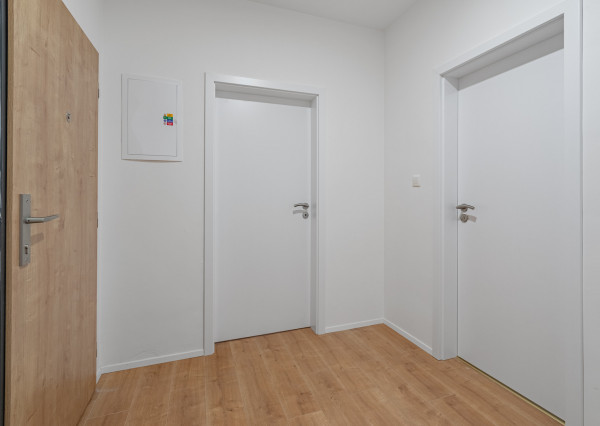 REZERVOVANÉ: Na prenájom 2-izbový byt s balkónom a garážovým státím v projekte MIKO, Trnava