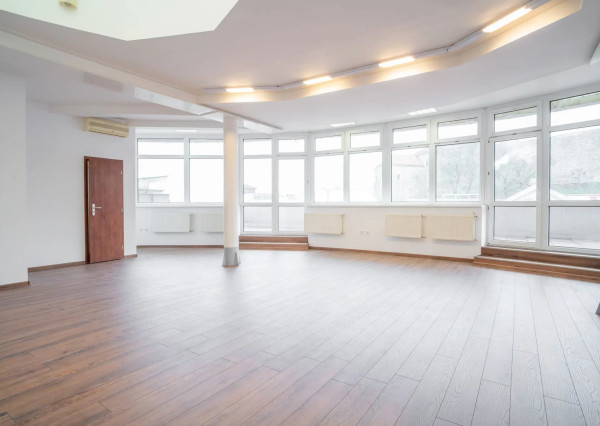 Na prenájom kancelársky priestor na Zámockej ulici priamo pod Bratislavským hradom