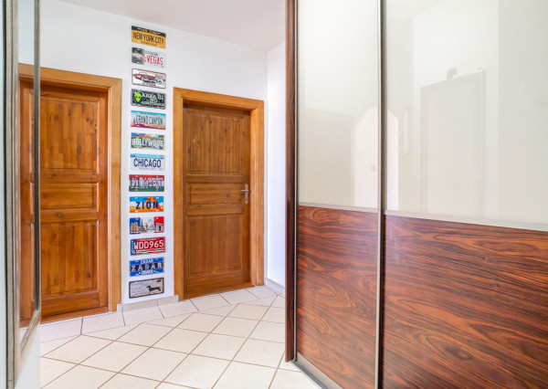 REZERVOVANÉ :Na prenájom veľkometrážny 2-izbový byt v Nitre