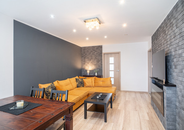 Na predaj kompletne zrekonštruovaný 3-izbový byt v Chtelnici