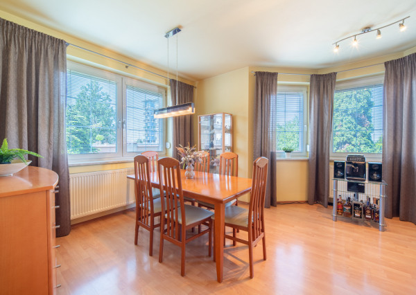 REZERVOVANÉ: Na predaj 4-izbový rodinný dom neďaleko centra Malaciek