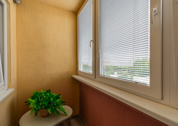 REZERVOVANÉ - Na predaj priestranný 4-izbový byt vo vyhľadávanej lokalite blízko centra Bratislavy