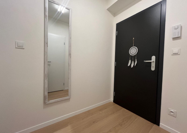 Na prenájom 2-izbový byt v atraktívnej lokalite- Halalovka