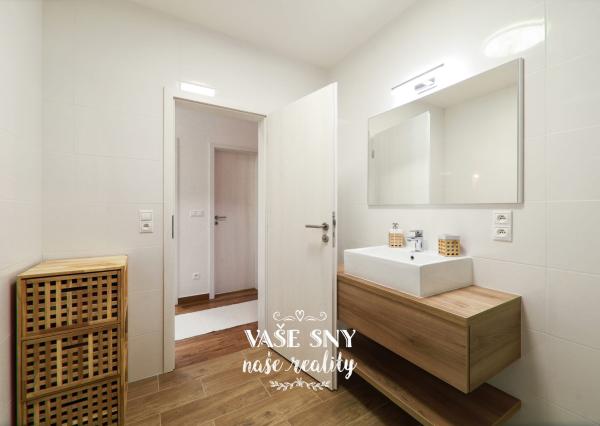 REZERVOVANÉ: Na predaj vkusne zariadená novostavba v Trenčíne - Zamarovce