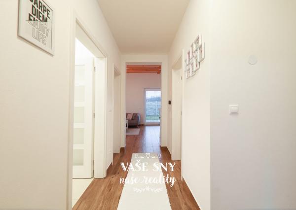 REZERVOVANÉ: Na predaj vkusne zariadená novostavba v Trenčíne - Zamarovce