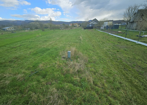 Na predaj perspektívny pozemok v obci Kuchyňa