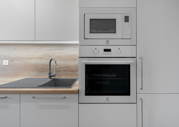 ZNÍŽENÁ CENA:Na predaj 2-izbový byt s loggiou na Miletičovej ulici v Bratislave