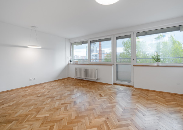 ZNÍŽENÁ CENA:Na predaj 2-izbový byt s loggiou na Miletičovej ulici v Bratislave