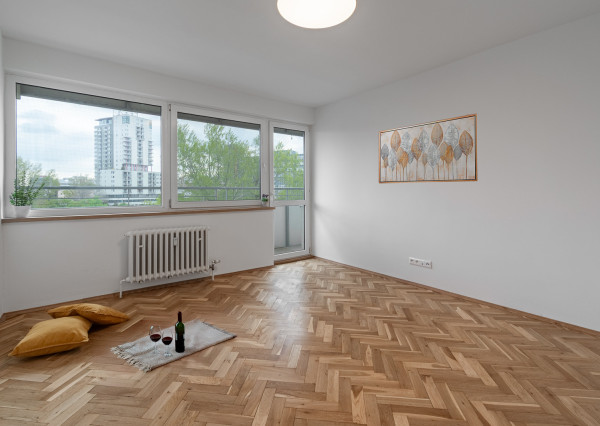 ZNÍŽENÁ CENA:Na predaj 2-izbový byt s loggiou na Miletičovej ulici v Bratislave