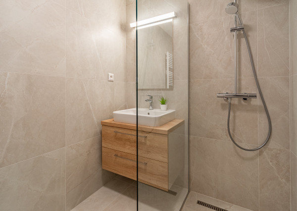 ZNÍŽENÁ CENA:Na predaj 2-izbový byt s loggiou na Miletičovej ulici v Bratislave