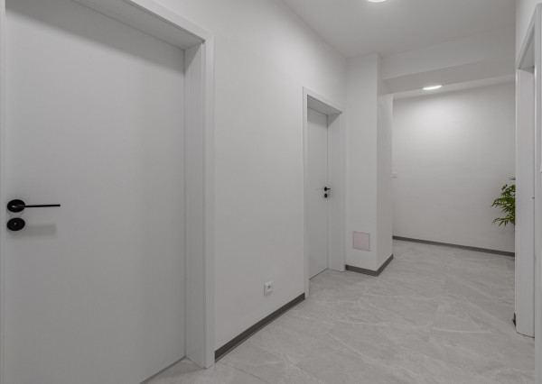 ZNÍŽENÁ CENA:Na predaj 2-izbový byt s loggiou na Miletičovej ulici v Bratislave