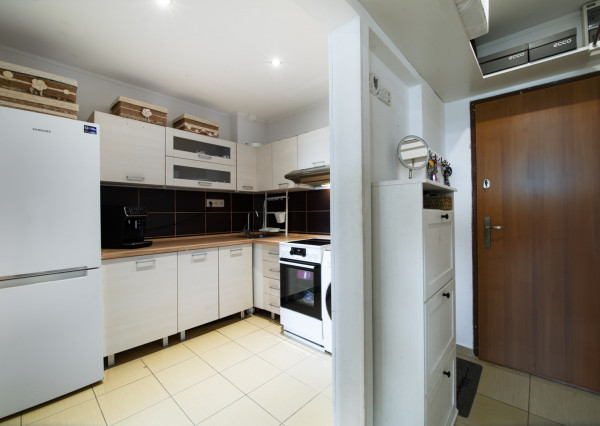 REZERVOVANÉ: Na predaj 2-izbový byt s krásnym výhľadom v Trenčíne