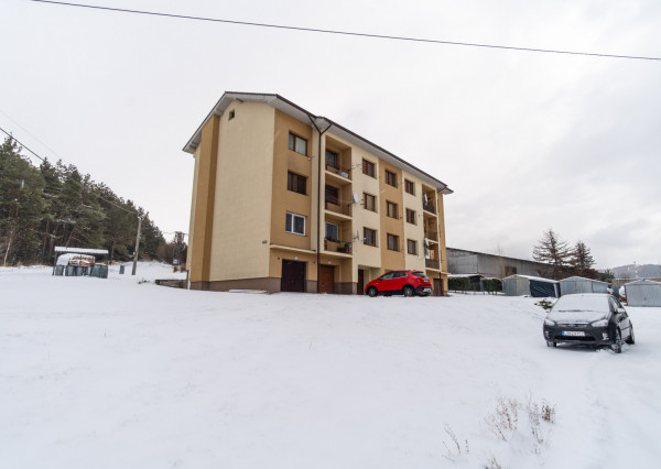 REZERVOVANÉ: Na predaj útulný 2-izbový byt v malebných Hybiach v pokojnej lokalite