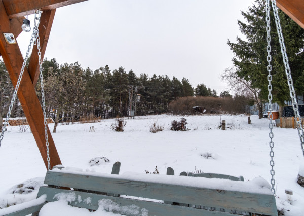 REZERVOVANÉ: Na predaj útulný 2-izbový byt v malebných Hybiach v pokojnej lokalite