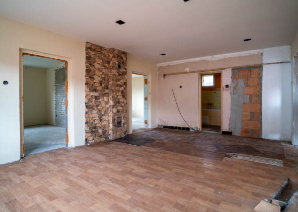 Na predaj pôvodný 3-izbový rodinný dom s potenciálom v Trenčíne, časť Zlatovce