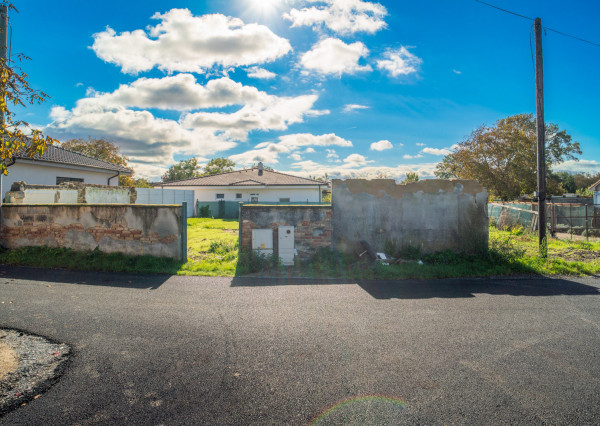 REZERVOVANÉ:Na predaj pozemok so stavebným povolením a projektom k rodinnému domu v obci Vysoká pri Morave