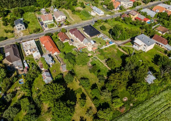 Na predaj obrovský pozemok v obci Moravany-Lučkovce v okrese Michalovce.