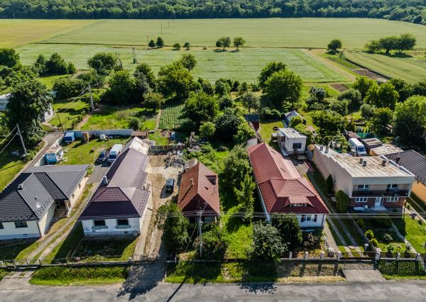 Na predaj obrovský pozemok v obci Moravany-Lučkovce v okrese Michalovce.