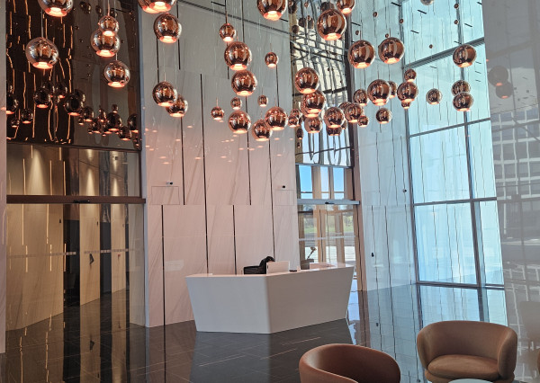 Na prenájom 2-izbový byt so šatníkom v Eurovea Tower – Bratislava