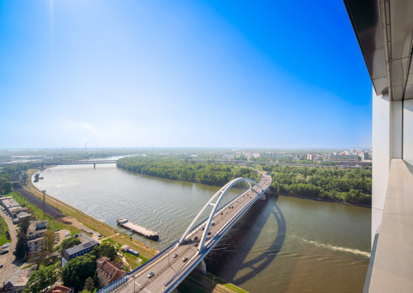 Na prenájom 2-izbový byt so šatníkom v Eurovea Tower – Bratislava