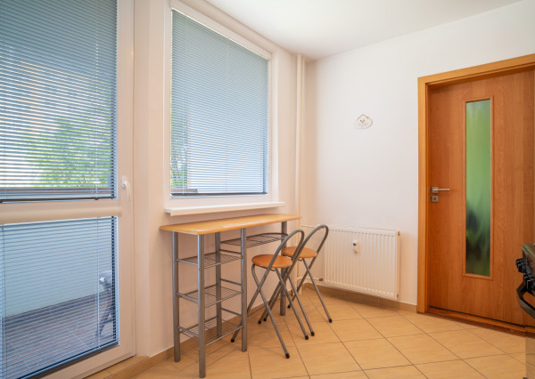 REZERVOVANÉ: Na predaj pekný 3-izbový byt s loggiou v Dúbravke