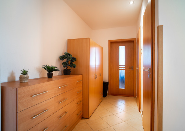 REZERVOVANÉ: Na predaj pekný 3-izbový byt s loggiou v Dúbravke