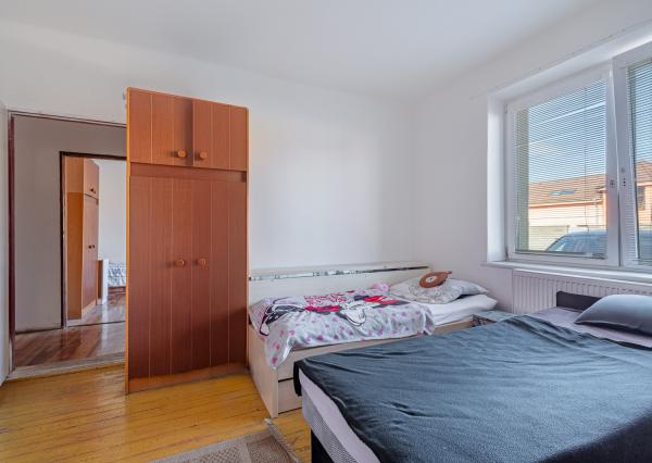 Na predaj rodinný dom s investičným potenciálom v Hrnčiarovciach nad Parnou