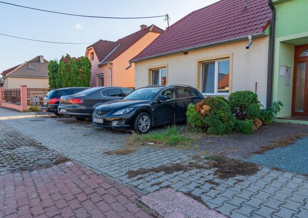 Na predaj rodinný dom s investičným potenciálom v Hrnčiarovciach nad Parnou