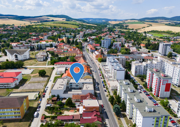 REZERVOVANÉ:Na predaj 1-izbový byt v centre Vrbového