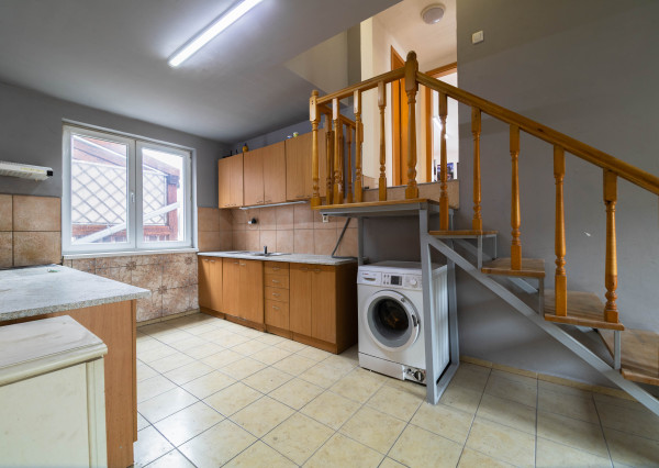 Na predaj 5-izbový byt s terasou a parkovacím miestom v obci Lipovec