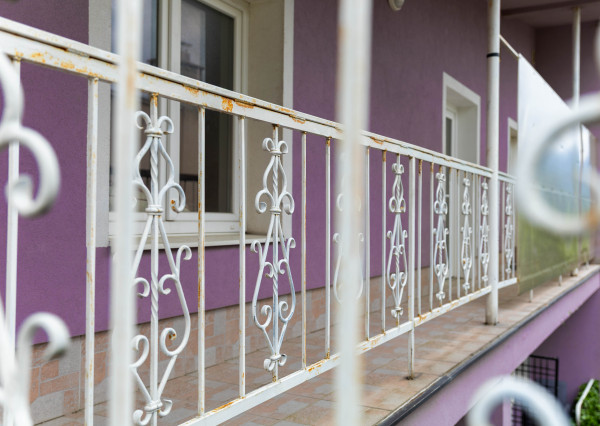 Na predaj 5-izbový byt s terasou a parkovacím miestom v obci Lipovec