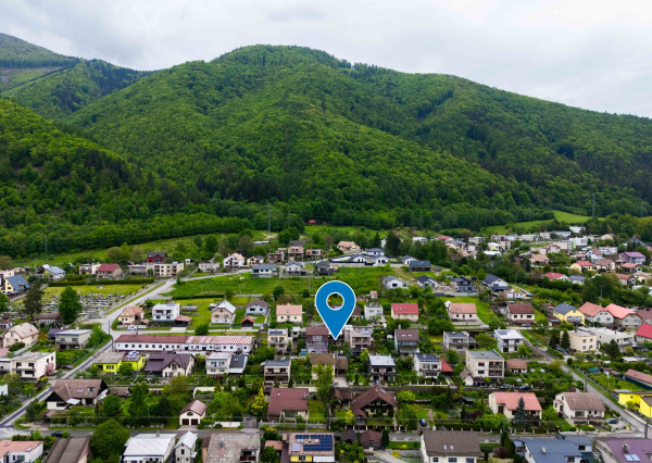 Na predaj 5-izbový byt s terasou a parkovacím miestom v obci Lipovec