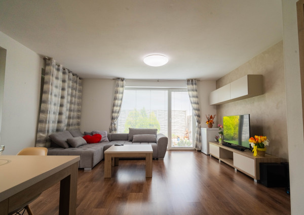 REZERVOVANÉ:Na predaj rodinný dom s terasou v Dunajskej Lužnej