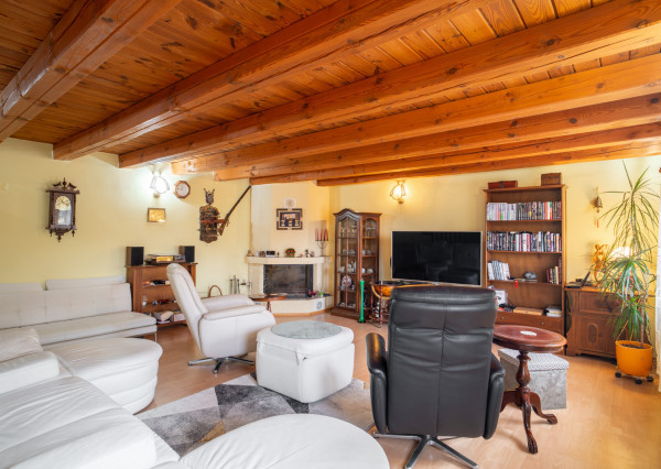 Na predaj príjemný rodinný dom priamo pod lesom v Záhorskej Bystrici