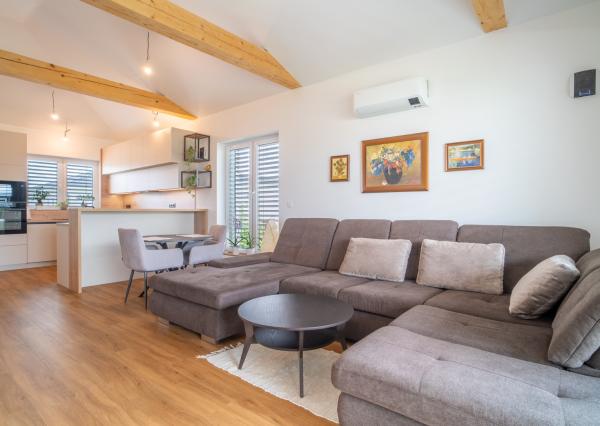 Na prenájom nový, vkusne zariadený 4-izbový rodinný dom v Alžbetinom Dvore