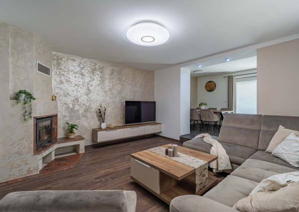 REZERVOVANÉ: Na predaj zariadený 4-izbový rodinný dom v Dolnej Strede