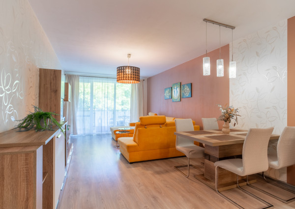 REZERVOVANÉ: Na predaj priestranný 3-izbový byt na Slávičej ulici v Senci