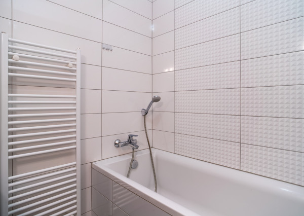 REZERVOVANÉ: Na predaj priestranný 3-izbový byt na Slávičej ulici v Senci