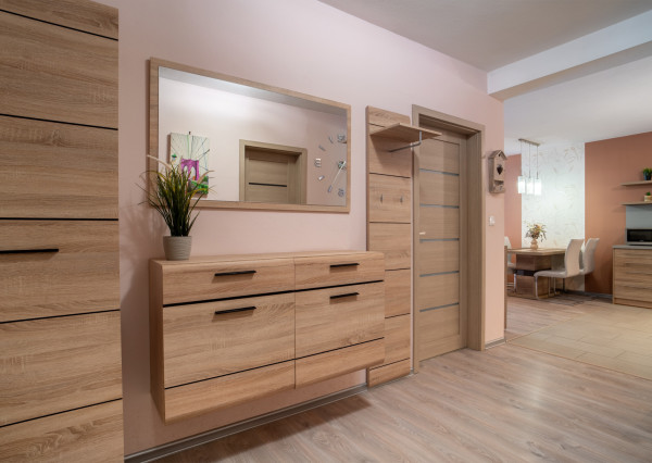 REZERVOVANÉ: Na predaj priestranný 3-izbový byt na Slávičej ulici v Senci