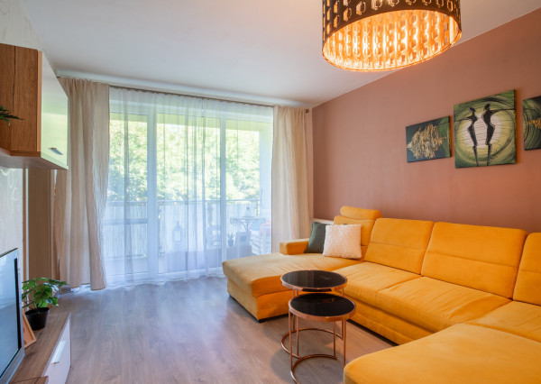 REZERVOVANÉ: Na predaj priestranný 3-izbový byt na Slávičej ulici v Senci